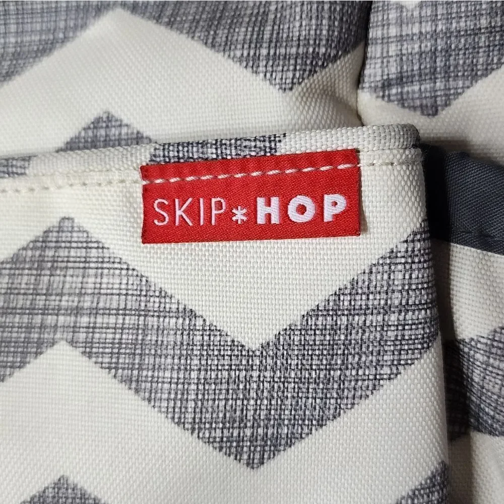 Skip Hop Baby Duo Chevron Gray Diaper Bag
